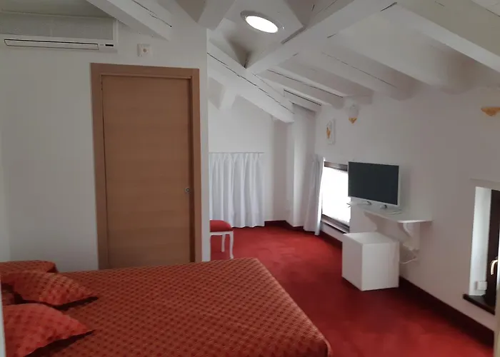 Marini Trevisan أفيانو